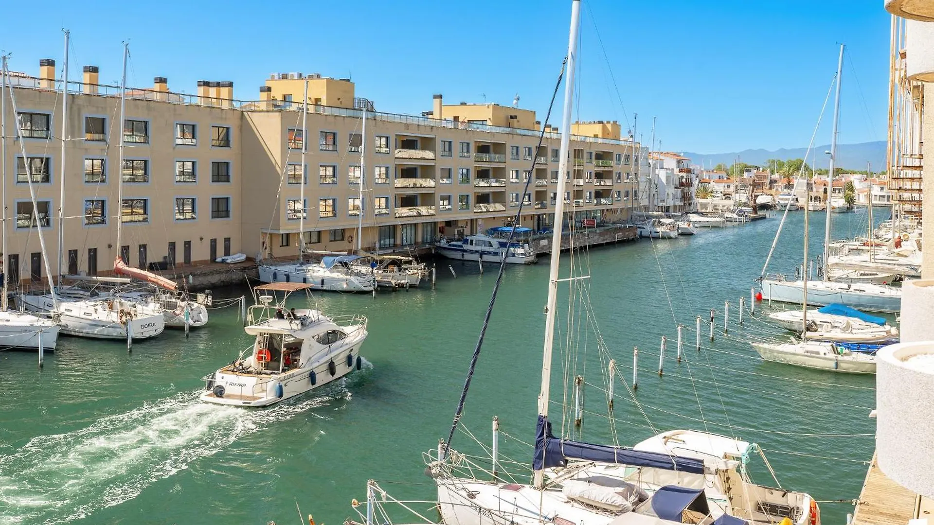 Welcs Apartamento 145 Emp Con Vistas Al Canal Ampuriabrava España