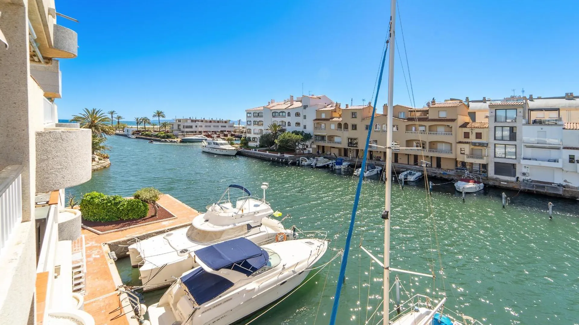 Welcs Apartamento 145 Emp Con Vistas Al Canal Ampuriabrava 0*,